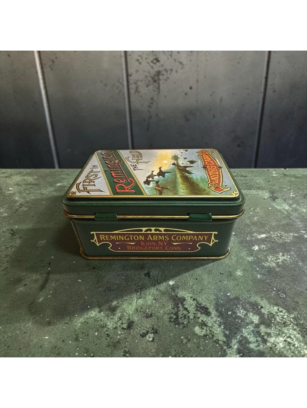 Remington Sportsmen's Playing Cards - First In The Field New in original Tin